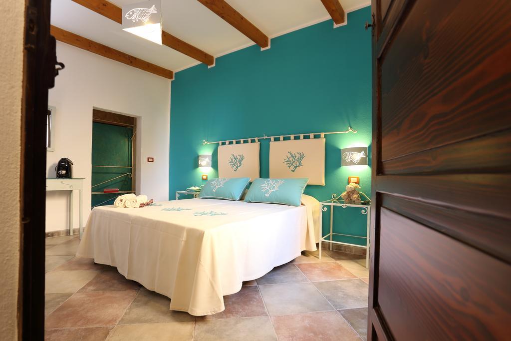 Double or Twin Room Private Bathroom